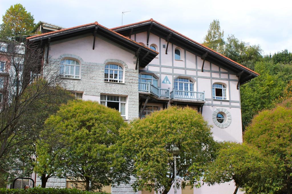 Albergue Juvenil Ondarreta San Sebastián Exterior foto